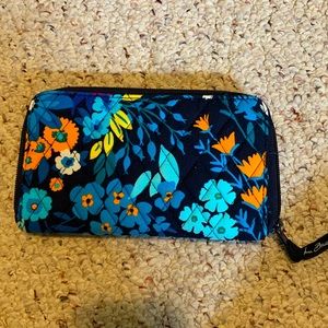 BRAND NEW Vera Bradley wallet